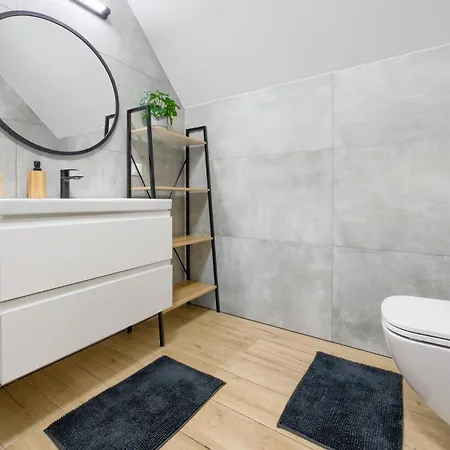 Na Rozanej, Sun & Snow