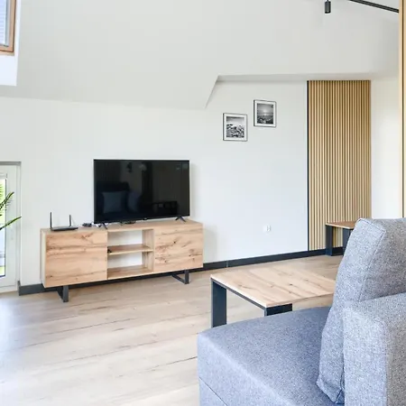 Na Rozanej, Sun & Snow *