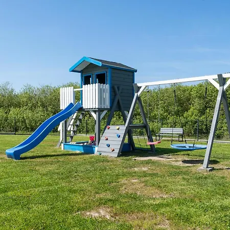 Na Rozanej, Sun & Snow * סיאנוז'טי