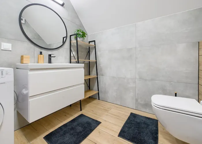 Na Rozanej, Sun & Snow